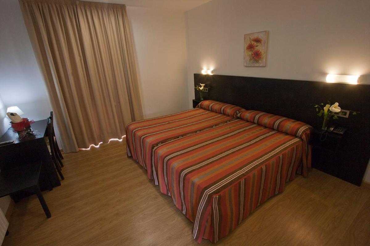 Hotel Amenal Ngoại thất bức ảnh